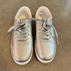Metallic Silver Fashion Sneakers Womens size 7 shoes NEW